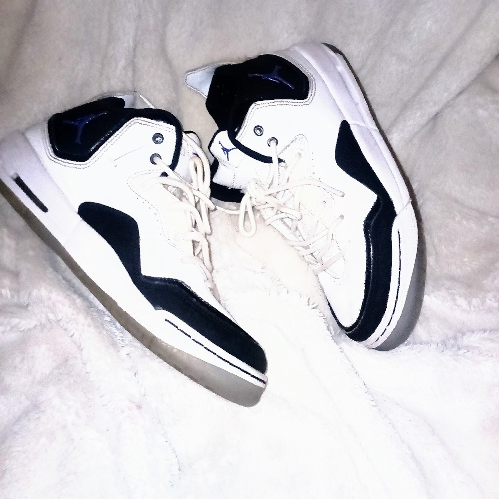 Jordan court side 23 size 7